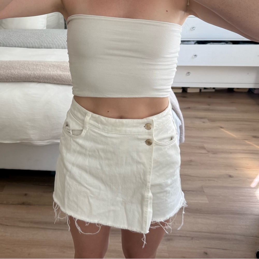 Zara white skirt/shorts